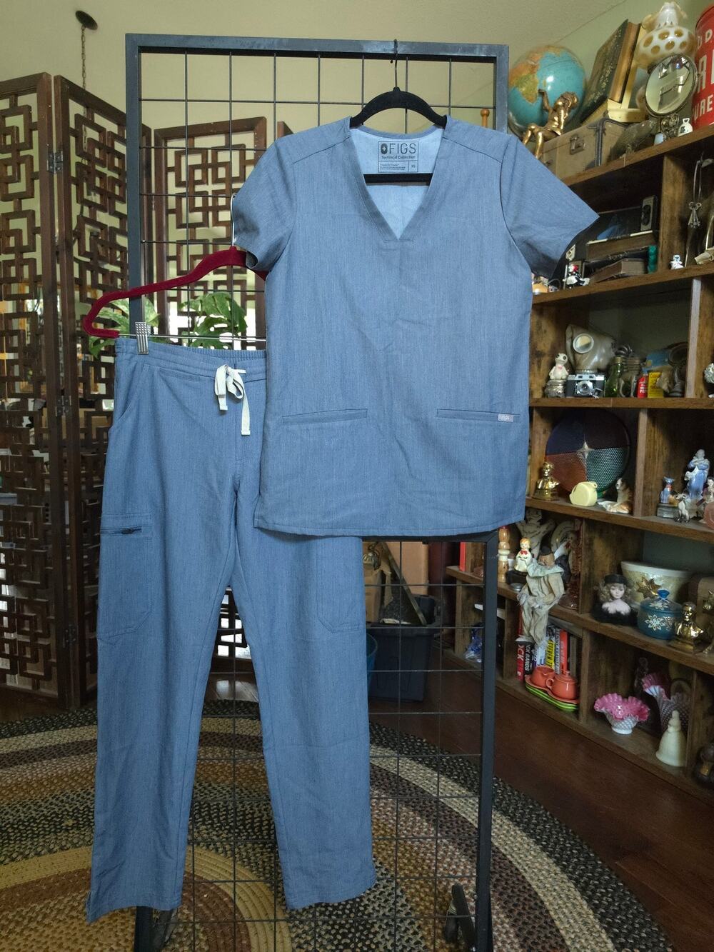 FIGS Women's Heather Denim Blue Scrub Set XS Casma Top Yola Cargo